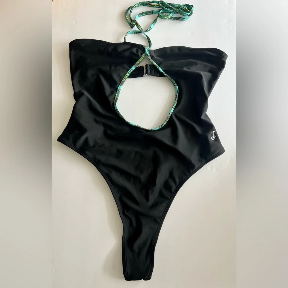Jumelle Castaway One Piece Bathing Suit in Black XXL